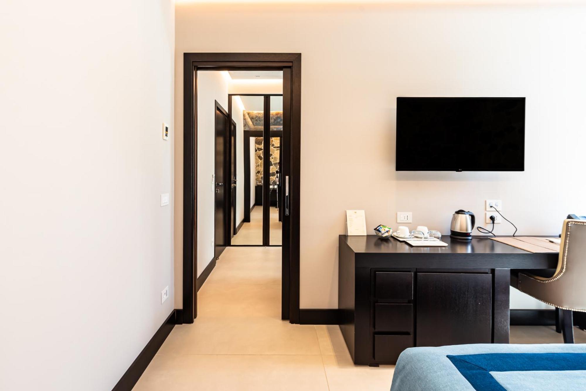Ngonia Bay Boutique Hotel Milazzo Exterior photo