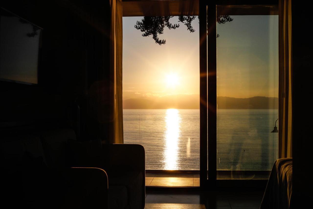 Ngonia Bay Boutique Hotel Milazzo Exterior photo